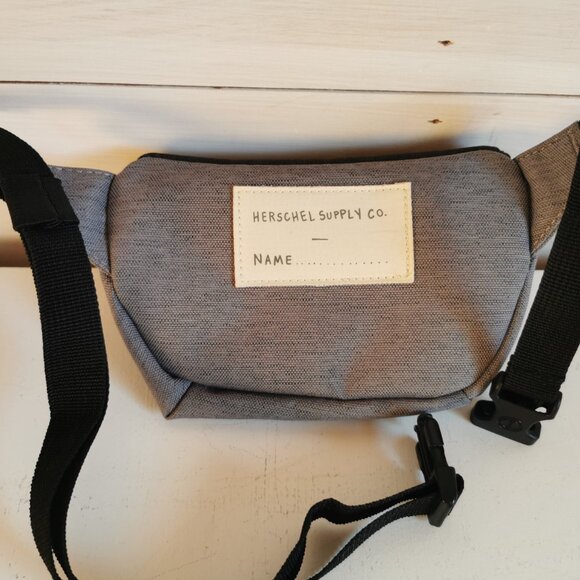 Kid's Herschel Supply Co. "Twelve" Belt Bag/ Waist Pack NWOT - Picture 5 of 12